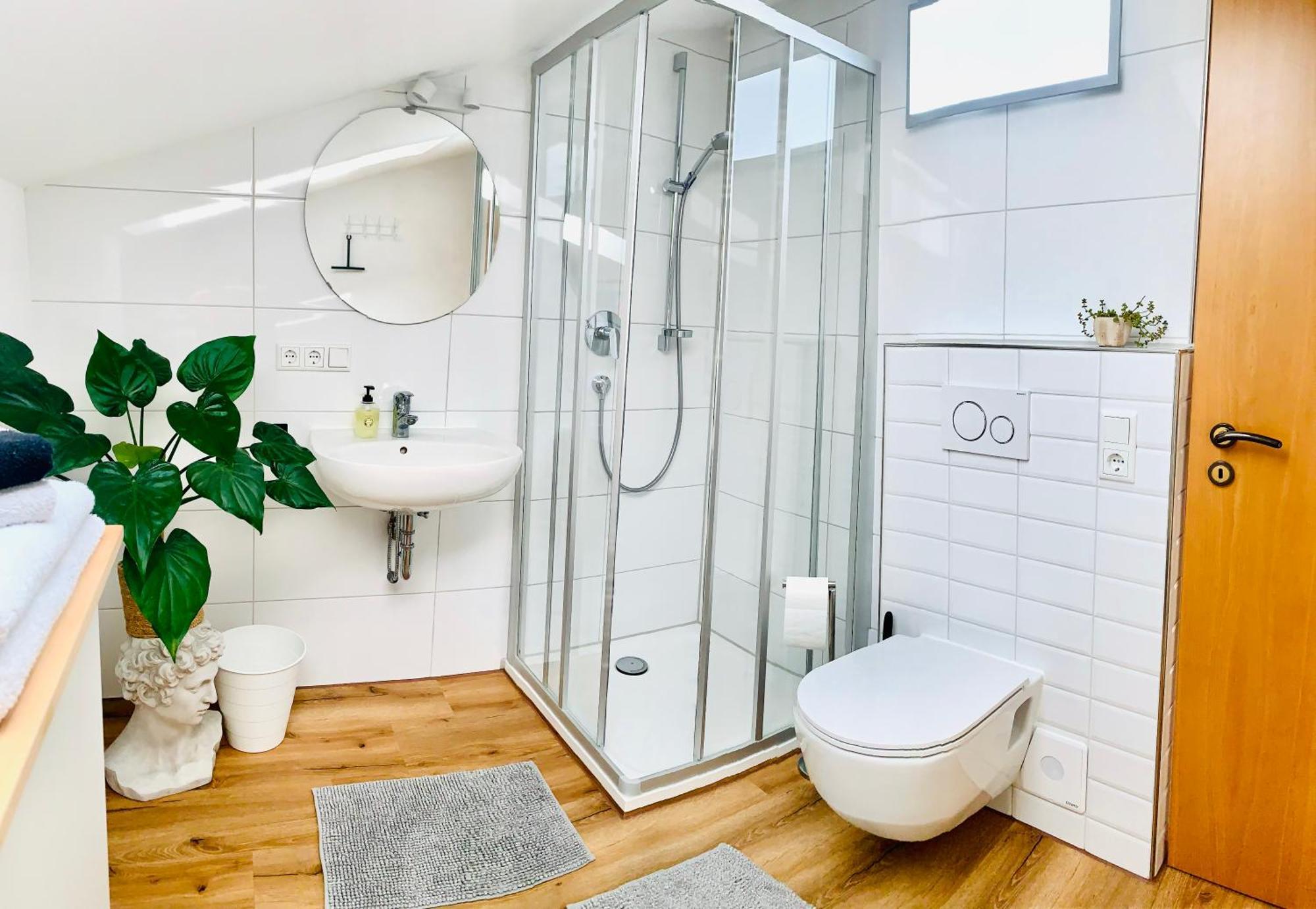 Schoene, Grosse Ferienwohnung Direkt Am Donauradweg & Keltenstadt Heuneburg Хербертинген Экстерьер фото